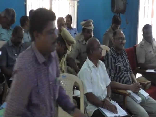 அரசு அதிகாரிகள் ஆலோசனை அரசு அதிகாரிகள் ஆலோசனை