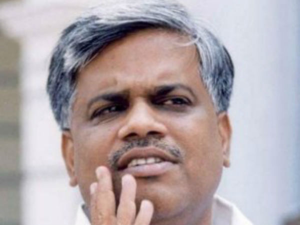 நலத்திட்ட உதவிகள் 