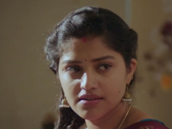 பக்கத்தில் அமர 