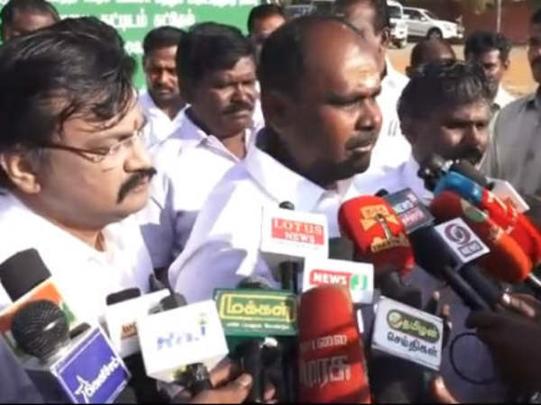 வேட்பாளர்களே இல்லை 