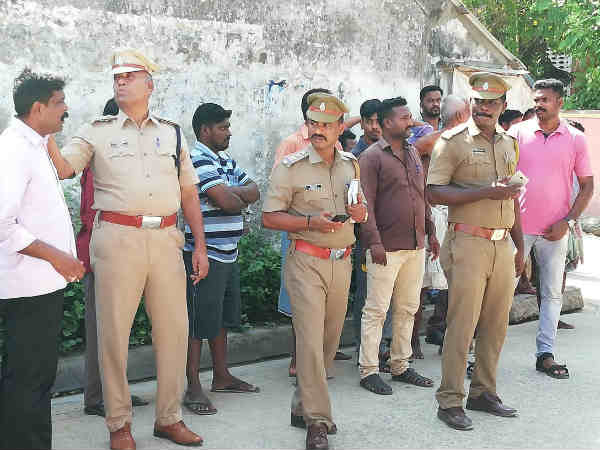 6 member gang murders a youth in Puducherry