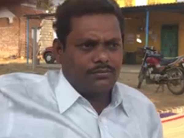 ADMK activist Senthilkumar who gets attack from Semmalai, joins in DMK ADMK activist Senthilkumar who gets attack from Semmalai, joins in DMK