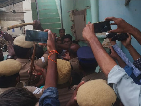 பதற்றம் 