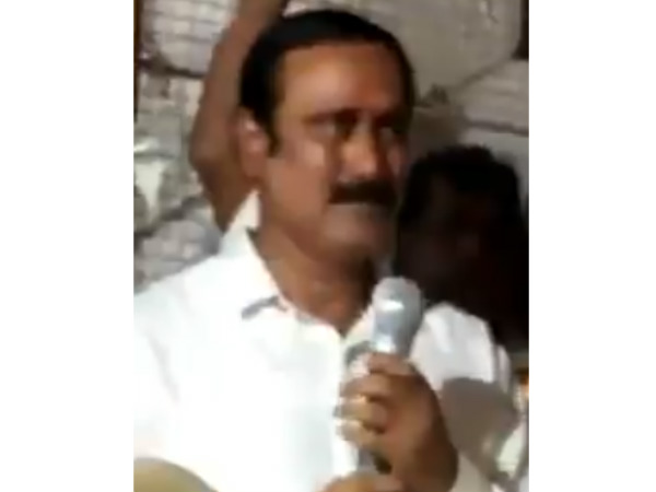  குழந்தைகள் வந்தனர் 