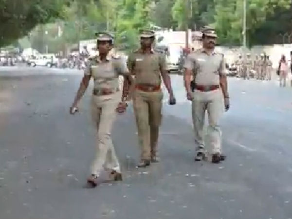 கலவர பூமி 