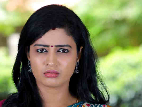 Azhagammai chases her husband with watchman 