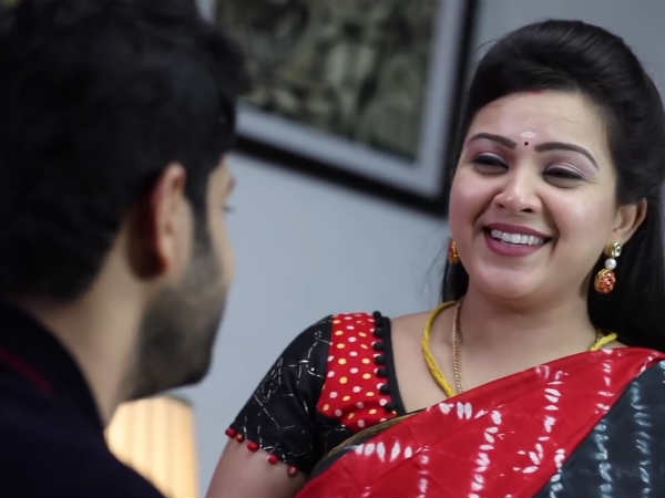 Chandrakumari: One kiss per dosai 