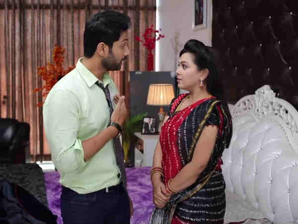 திருவின் மடியில் 