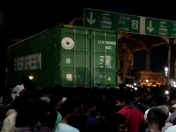 லோசான தடியடி 