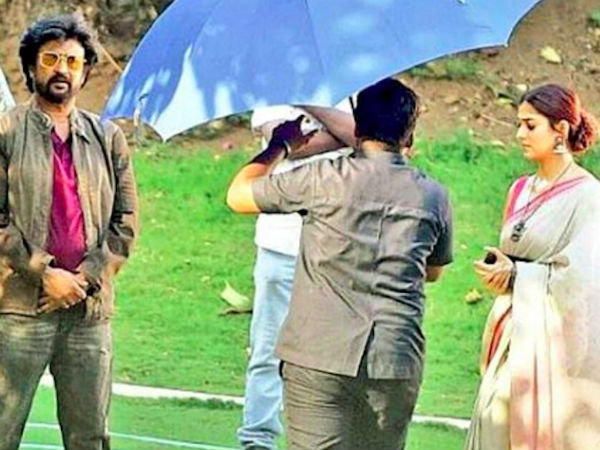 பின்னணி 