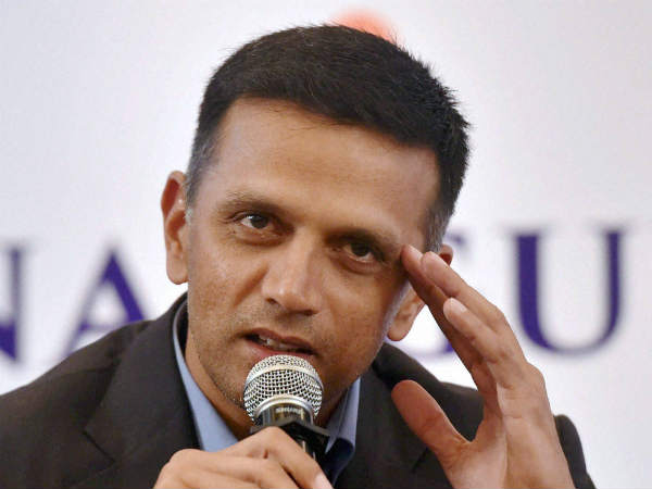 ஏரியா மாறிய டிராவிட் 