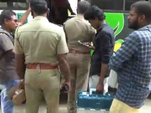  5438 வாக்கு எந்திரங்கள்