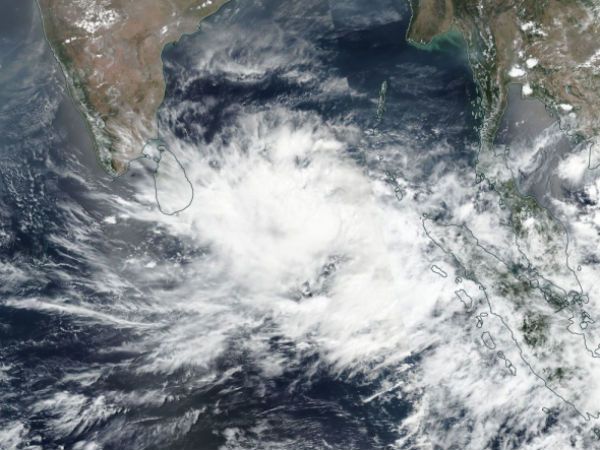 ஃபனி புயல் உக்கிரம் 