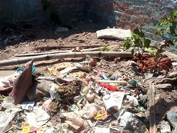 Chennai: Small girl got injured while country made bomb blast 