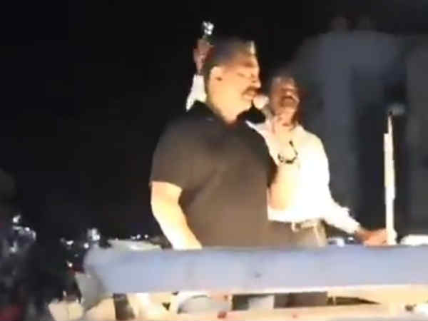 அசாத்திய வேகம் 