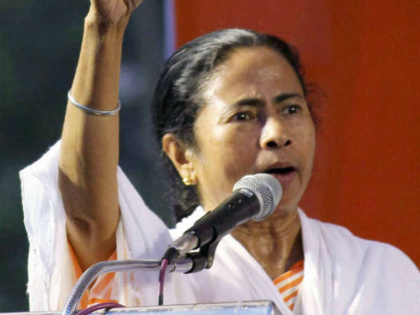 பொதுவெளியில் ரகசியம் 