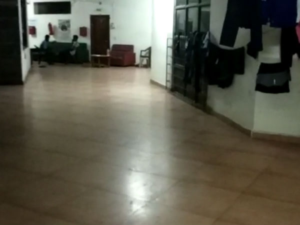 போலீஸ் பாதுகாப்பு 