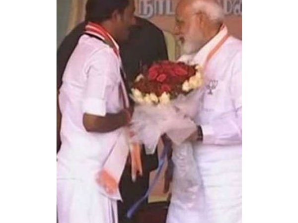 மோடி அறிமுகம்
