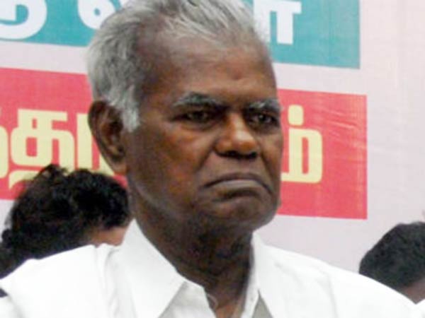 கார் கிளம்பியது 