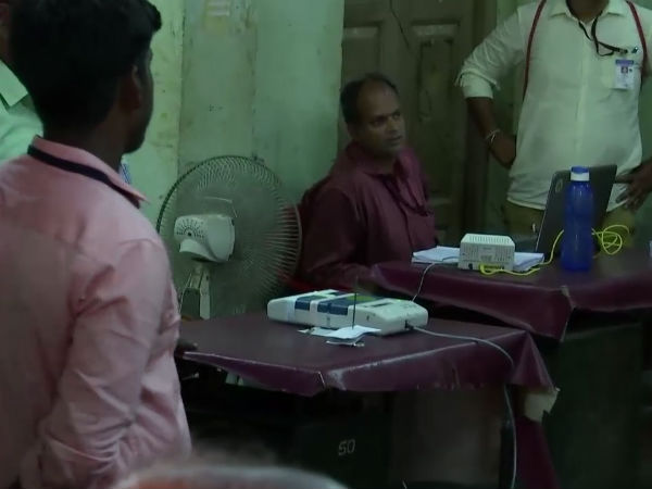 Poll officers mistake force party agents to stage protest