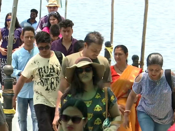 சூடு பிடிக்கும் சுற்றுலா