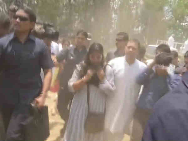 எத்தனை பேர் 