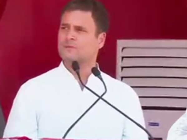 மதுரை போகிறார்