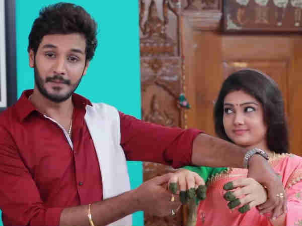 கையில மருதாணி 