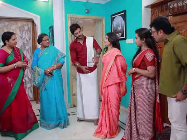 வேஷ்டி சட்டையில் 