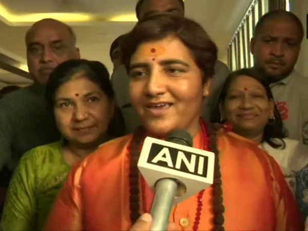 சாத்வி பிரக்யா தாக்குர் 