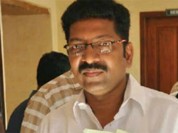 மீண்டும் சீட் 