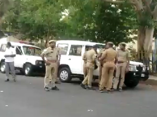 திடீர் போராட்டம்