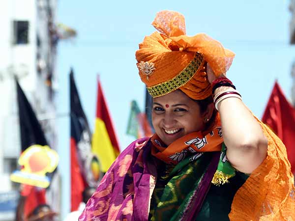 ஷூக்கள் தரலாமா? 