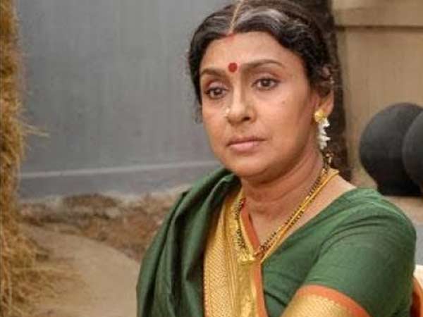 April 6: Siamese cat day today