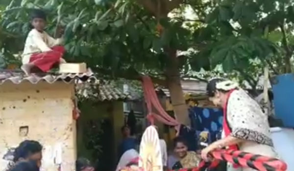  ஓட்டு வீடு