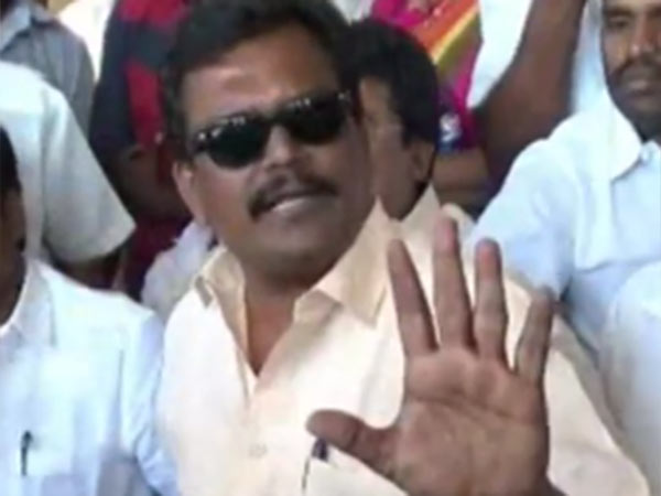 முகவர்கள்