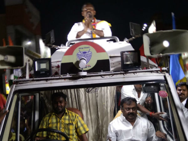 பேசவில்லை 