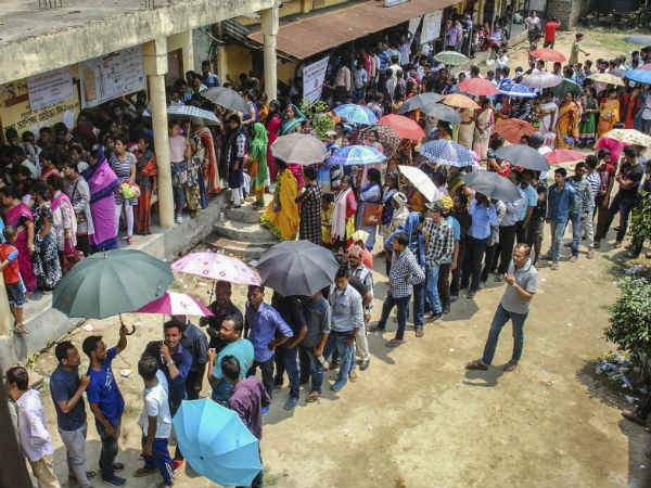 வேறு எங்கு வேறு எங்கு
