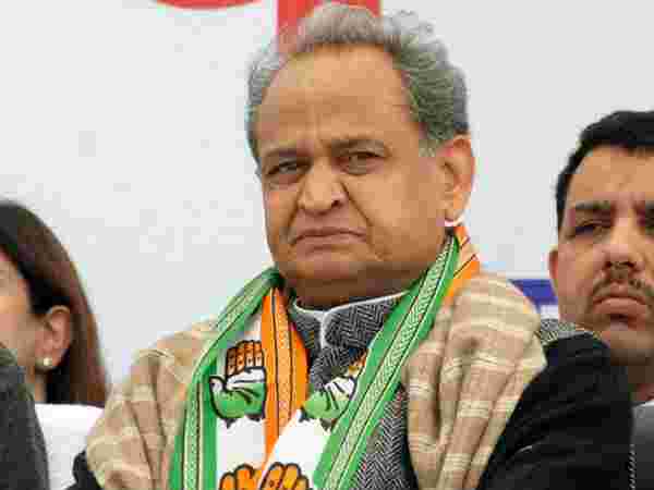 ராகுல் வீட்டில் கெலாட், பைலட் 