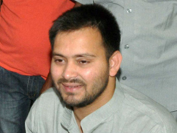 முதல்வர் 