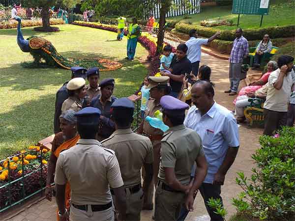 61st Fruit Exhibition had started in Coonoor Sims Park today 
