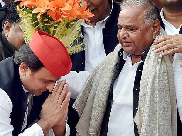 முலாயம் சிங் யாதவ் 