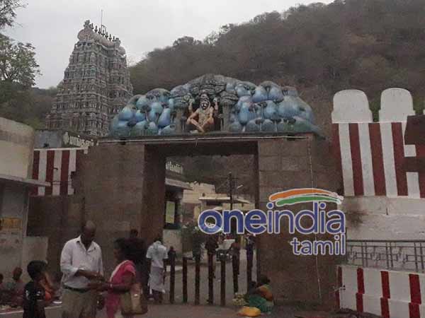 பௌர்ணமி நிலவு ஒளியில் தரிசனம்