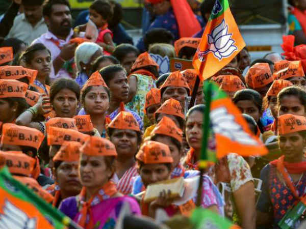 பாஜகவினராக மாறும் இடதுசாரிகள் 