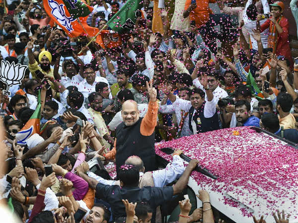 எங்களை ஏற்றுக்கொண்டனர் 