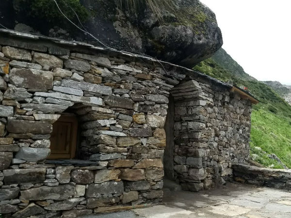 Modi’s cave comes with phone, bed, rented for Rs990 