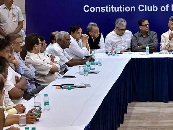 இன்னொரு கூட்டம் 