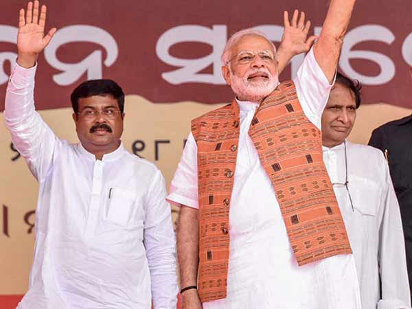 மோடிக்கு நெருக்கமானவர் 