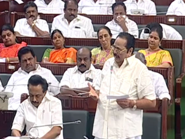 கண்ணீர் சிந்தினார் 