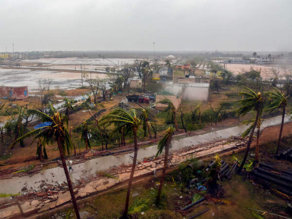 புயல் பாதிப்புக்கு முன்பு 